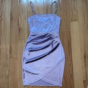 💜Beautiful Stain Lilac dress 💜